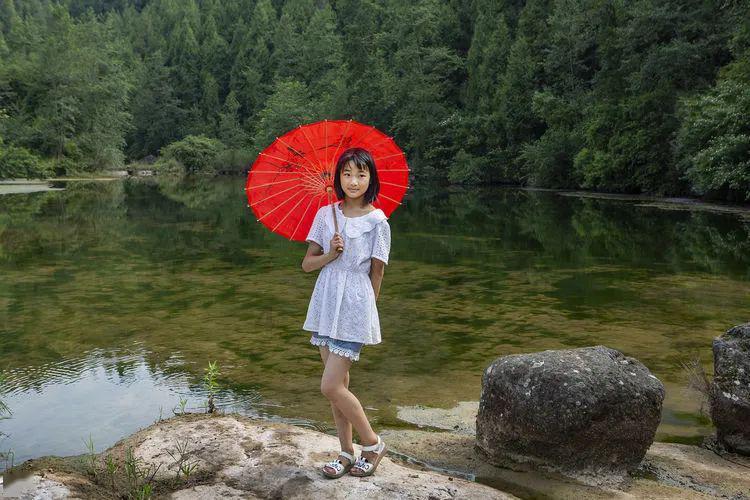 逃出林中村